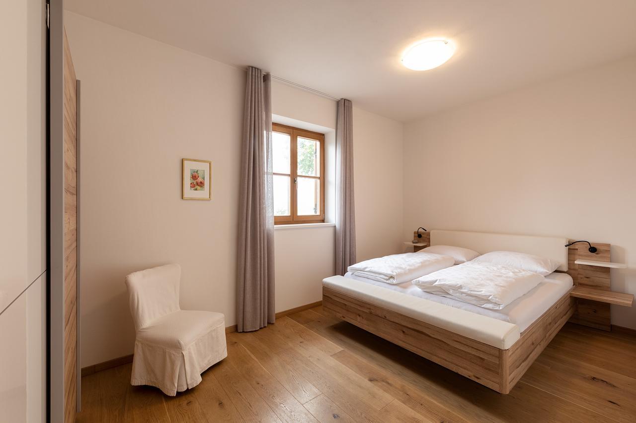 Mederle Hof Apartment Appiano Sulla Strada Del Vino Bagian luar foto