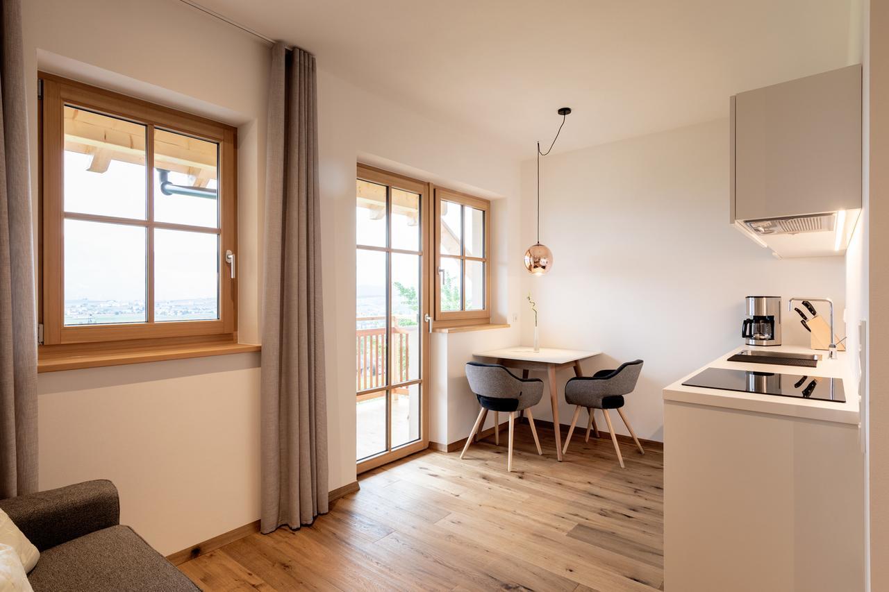 Mederle Hof Apartment Appiano Sulla Strada Del Vino Bagian luar foto